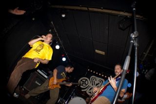 Benefit Radio Blackout 24 Novembre - In Your Eyes Ezine