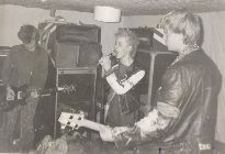 Suomen Mellakka! 15 - ezine Un’intervista ai Tampere S.S. in una fanzine locale dei primi anni 80 (da punk.suntuubi.com).