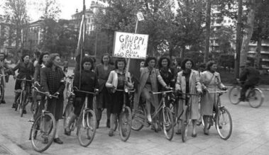 Lina Fibbi Una Persona - Columns