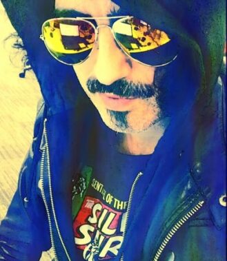 Haiku Ramones - Iyelab