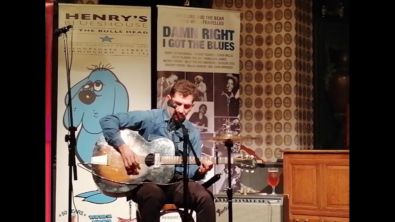 The Blues Against The Youth - Live At Henry'S Blues House