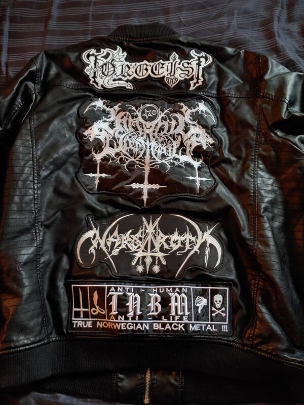 Abbigliamento Metallaro: Guida Completa Per Metallari Esigenti