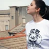 T-shirt con teschio e cuore - immagine 5