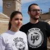 T-shirt con teschio e cuore - immagine 2